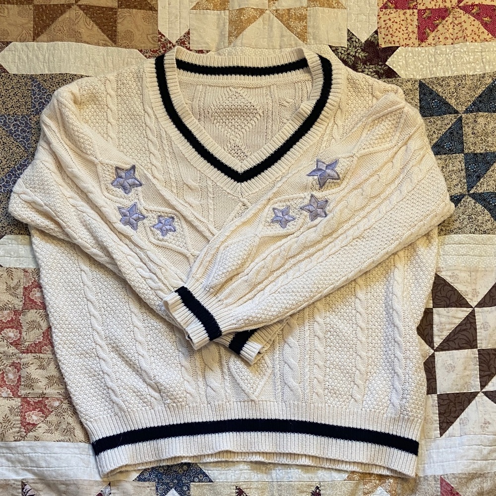 Folklore inspired v-neck knit sweater